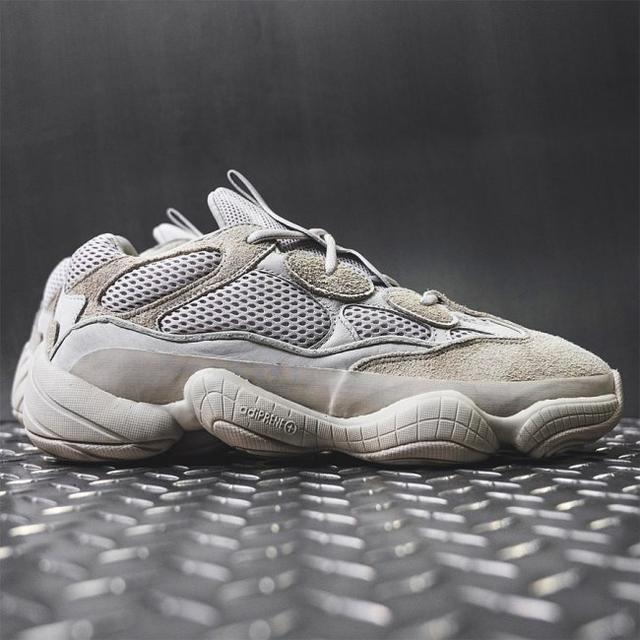 四月值得入手的球鞋Yeezy 500?