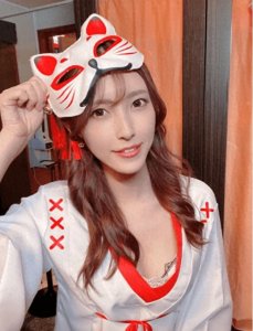 藤原辽子腿玩年:硬盘里的岛国片御姐,你了解多少?